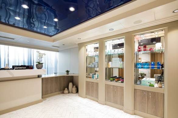 CUNARD Queen Elizabeth Mareel Spa 2.jpg